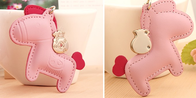 Horseback money bag leather keychain