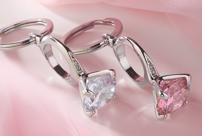 Elegant rhinestone keychain