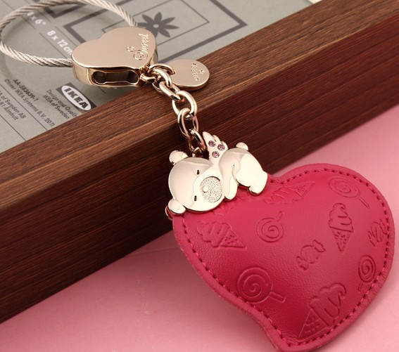 Heart little bear leather keychain