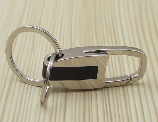 Men classic alloy keychain