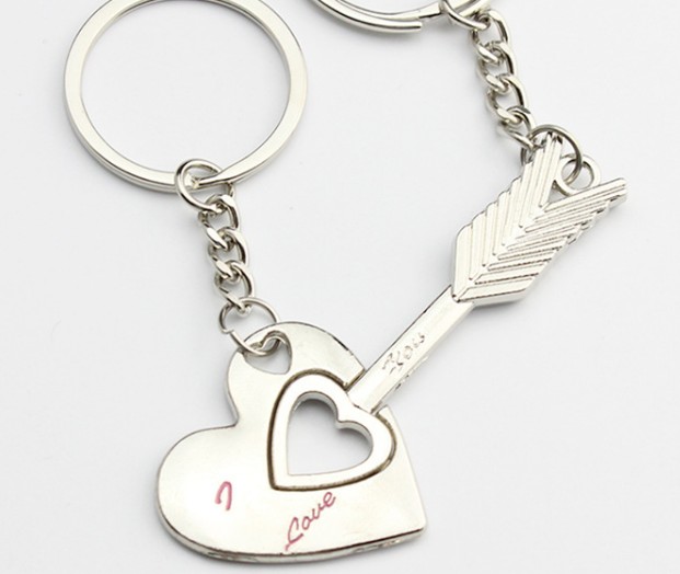 Cupid's arrow lovers keychains