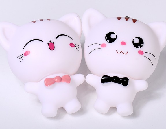 Cartoon cat keychain