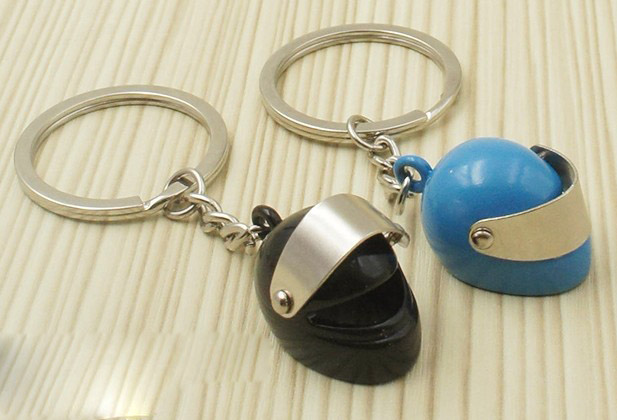 Helmet alloy keychain
