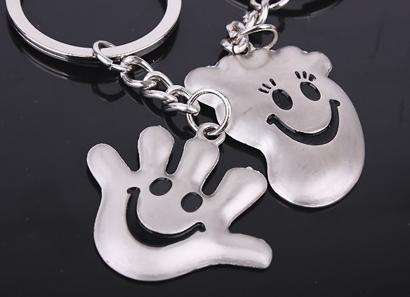 Hands and feet smiling Couple Keychains