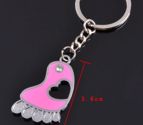 Love's footprints couple keychains