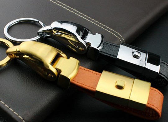 Eagle head keychain