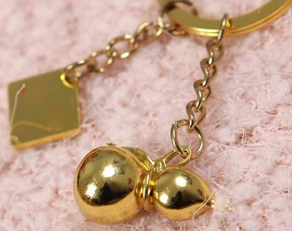 Golden luck gourd keychain