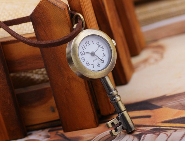 Vintage key type watches Keychain