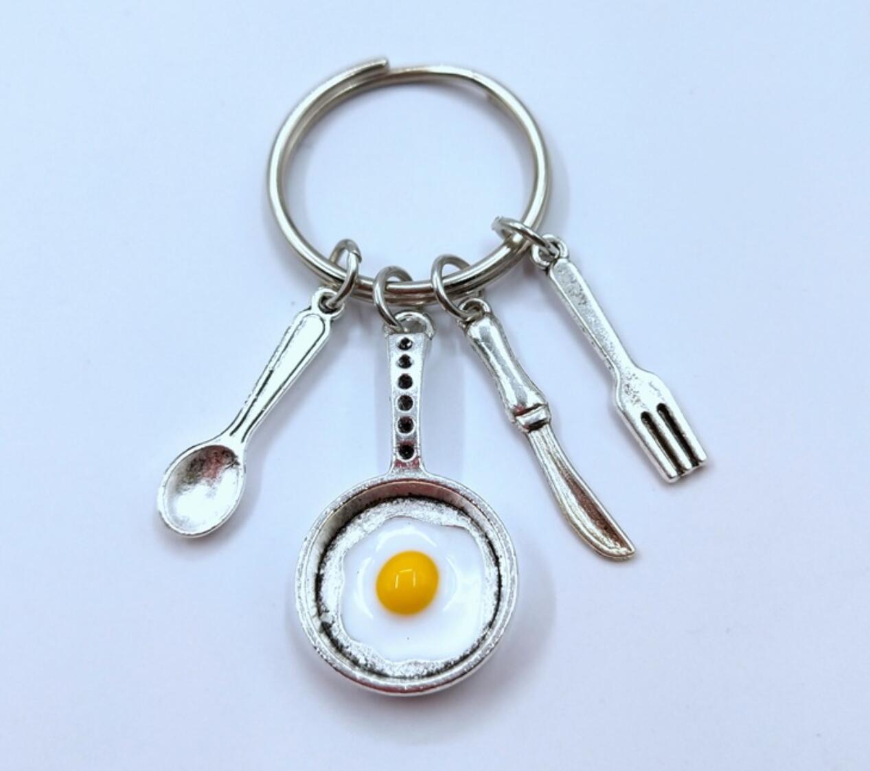 Knife and fork cutlery keychain
