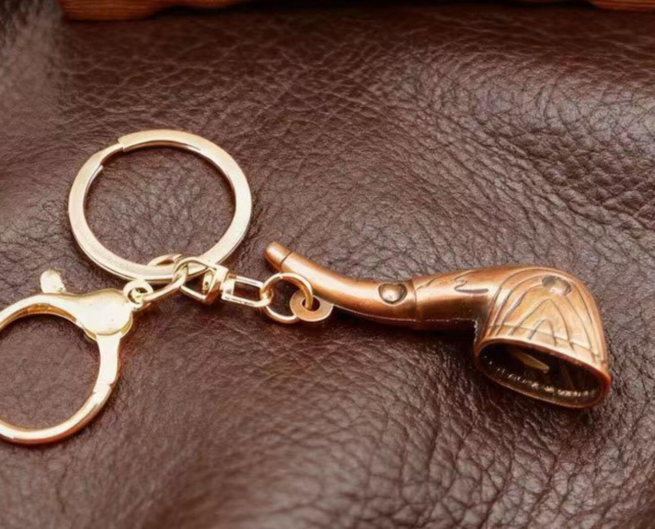 Vintage Pipe Metal Keychain