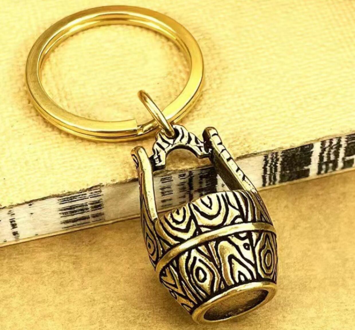 Alloy Vintage Bucket Keychain