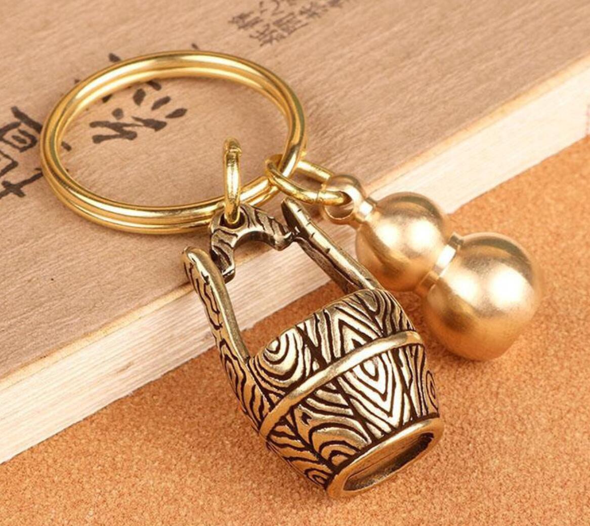 Alloy Vintage Bucket Keychain