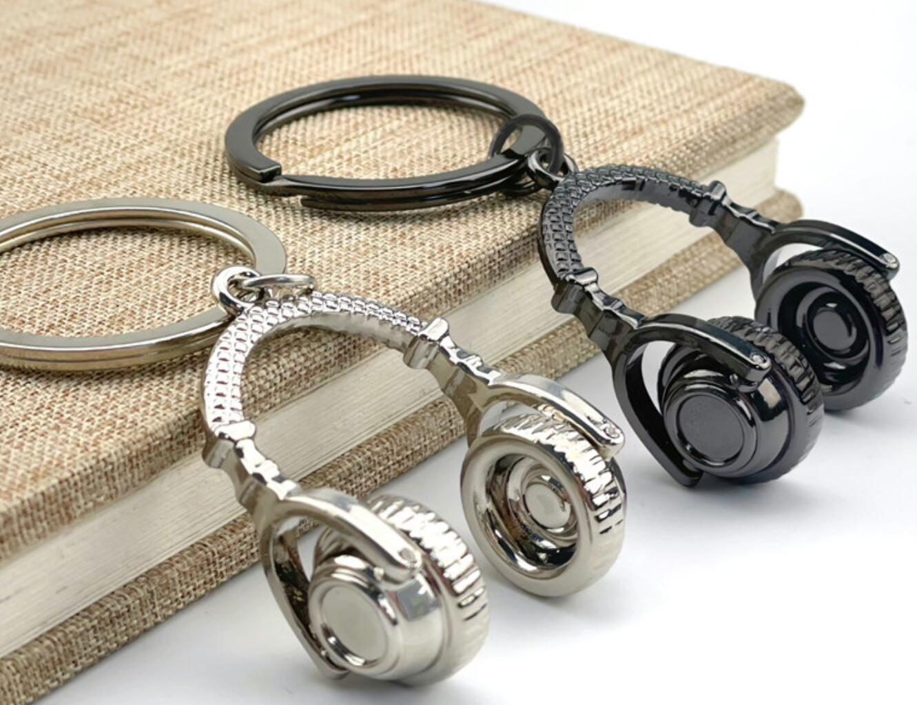 Headphone keychain