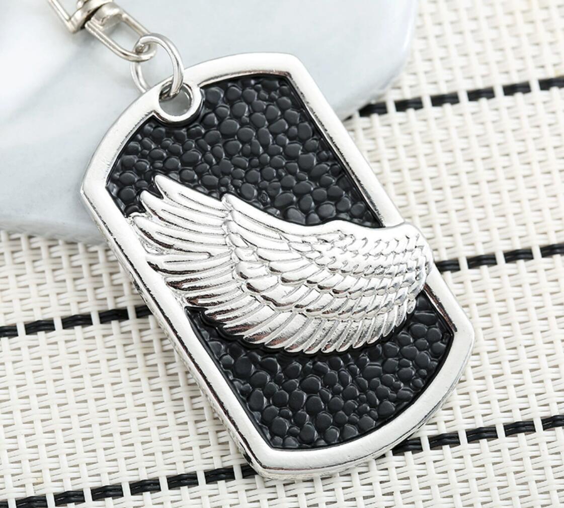 Fashion single-wing keychain