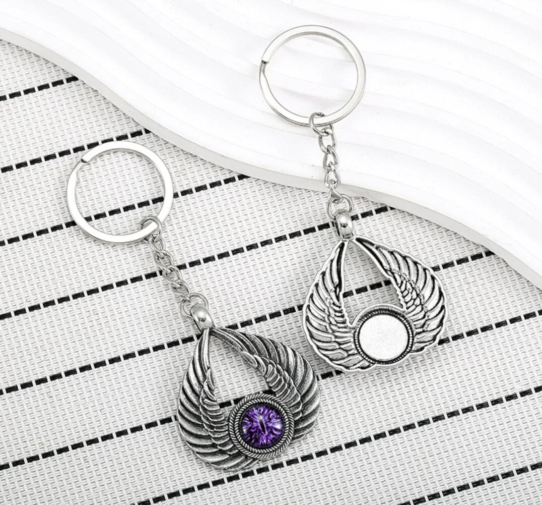 Retro devil eye keychain