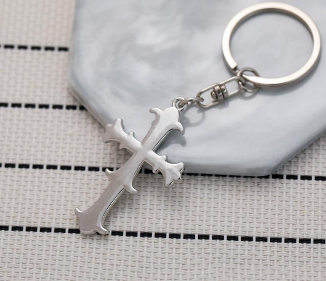 Flower-shaped cross keychain