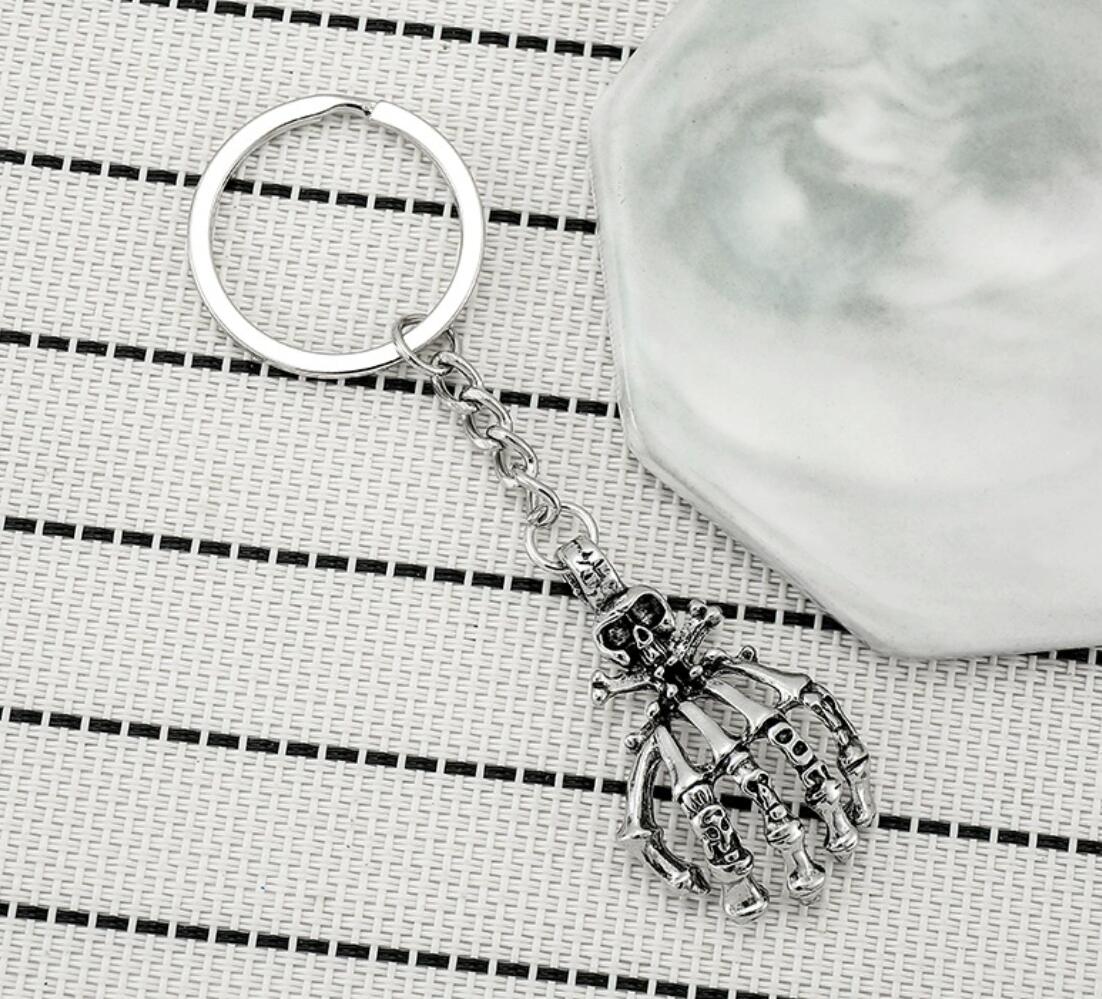 Skull palm keychain