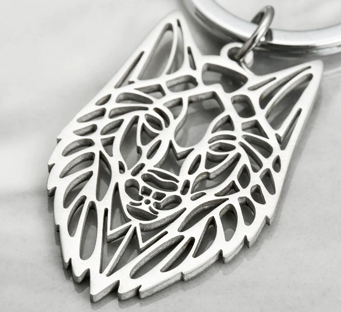 Wolf head hollow stainless steel keychain