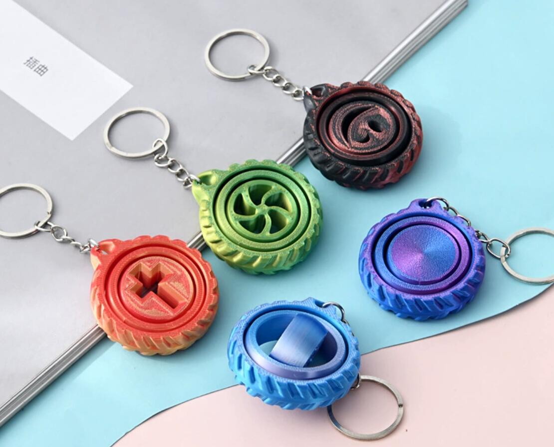 3D printed spinning top model keychain